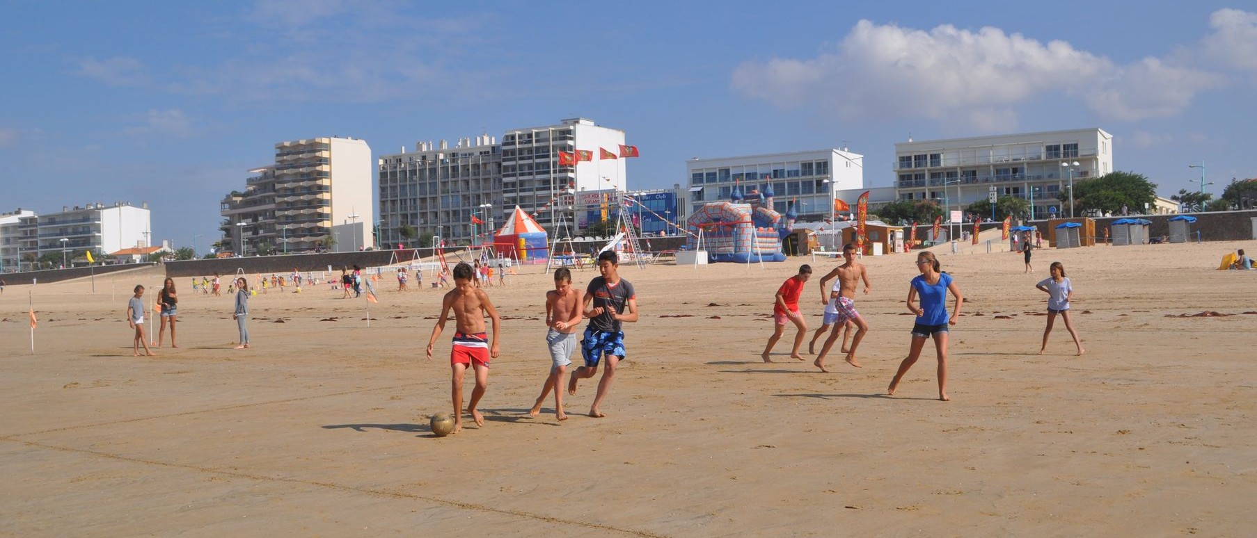 Image Club de Plage Mickey Goelands Saint Jean de Monts